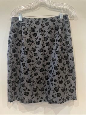 Classic Gray & Black Floral Pencil Skirt vintage size 10